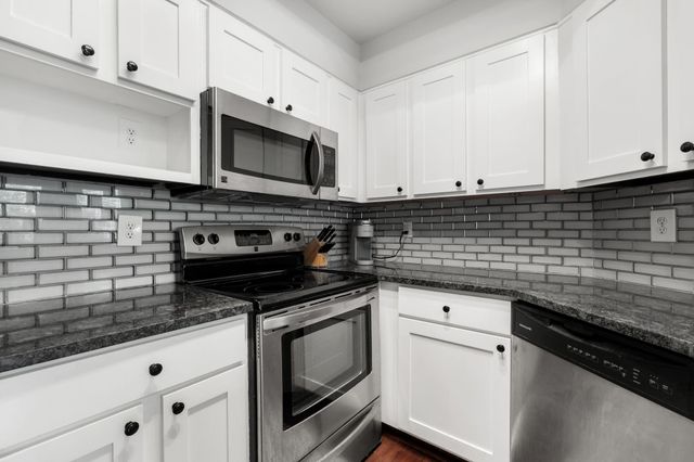 6000 Shepherd Mountain CV 219, Austin, TX 78730