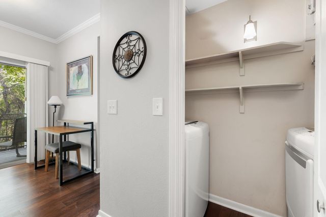 6000 Shepherd Mountain CV 219, Austin, TX 78730