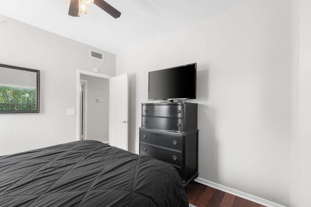 6000 Shepherd Mountain CV 219, Austin, TX 78730