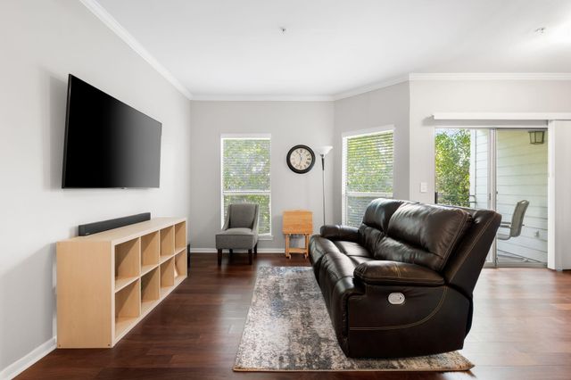 6000 Shepherd Mountain CV 219, Austin, TX 78730