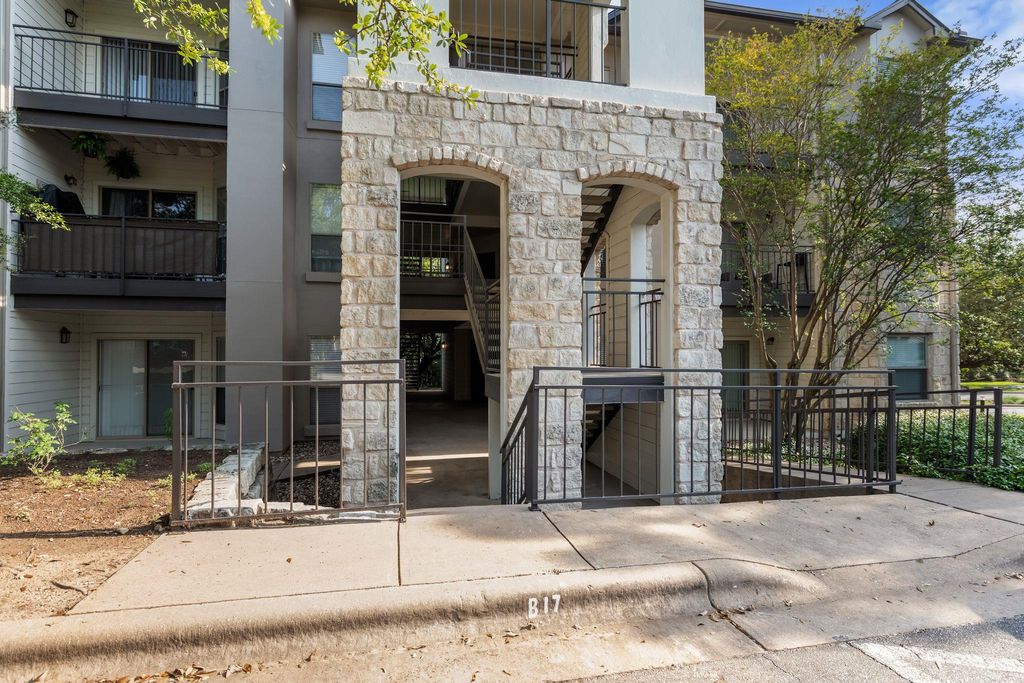 6000 Shepherd Mountain CV 219, Austin, TX 78730