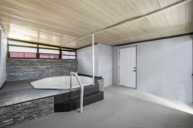 7708 SW 8th Court, North Lauderdale, FL 33068