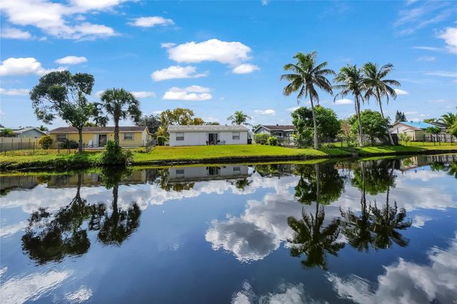 7708 SW 8th Court, North Lauderdale, FL 33068