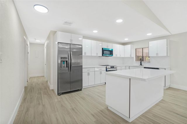 7708 SW 8th Court, North Lauderdale, FL 33068