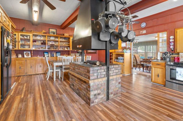 10221 Lanehart Road, Little Rock, AR 72204