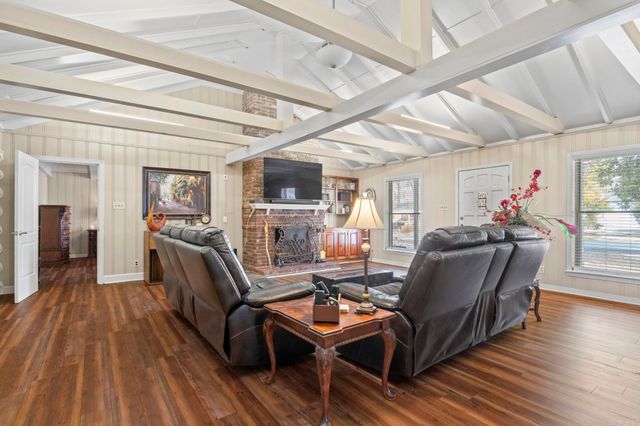 10221 Lanehart Road, Little Rock, AR 72204