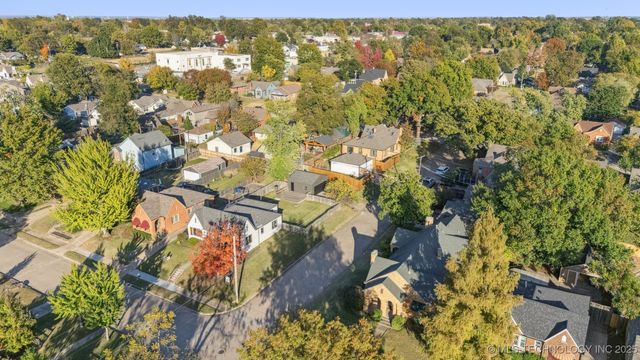 2704 E 16th Street, Tulsa, OK 74104