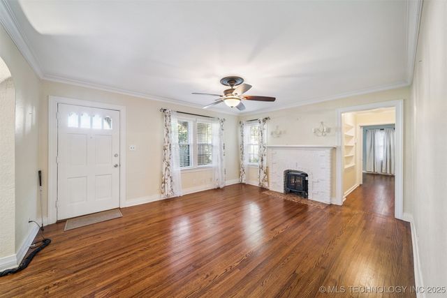 2704 E 16th Street, Tulsa, OK 74104