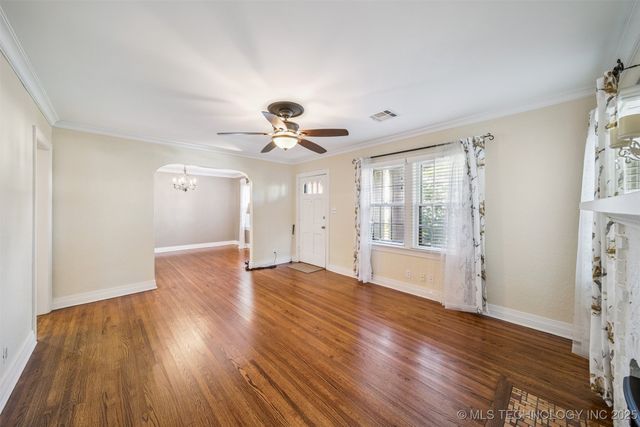 2704 E 16th Street, Tulsa, OK 74104