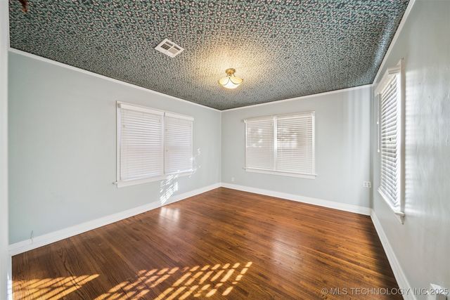 2704 E 16th Street, Tulsa, OK 74104