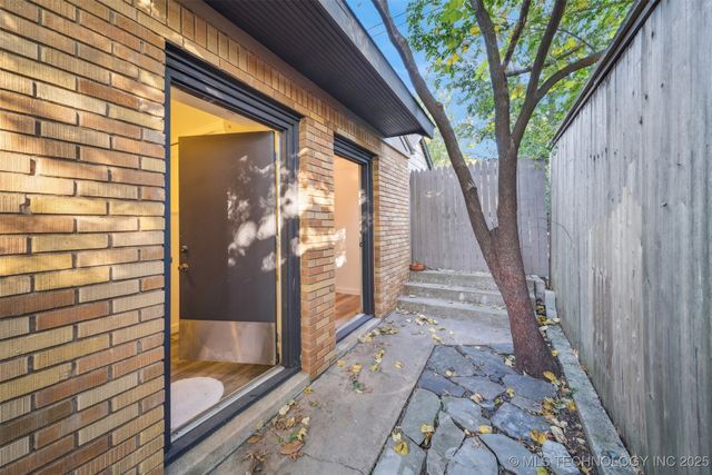 2704 E 16th Street, Tulsa, OK 74104