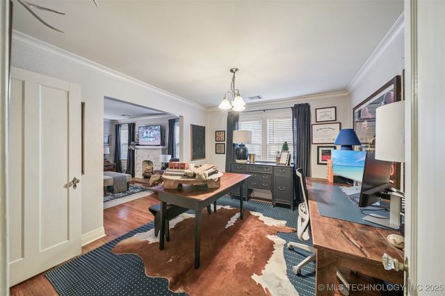 2704 E 16th Street, Tulsa, OK 74104