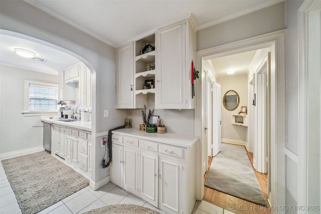 2704 E 16th Street, Tulsa, OK 74104