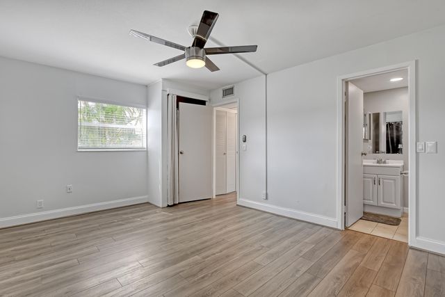 611 SAXONY M Park, Delray Beach, FL 33446