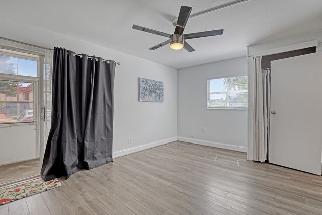 611 SAXONY M Park, Delray Beach, FL 33446