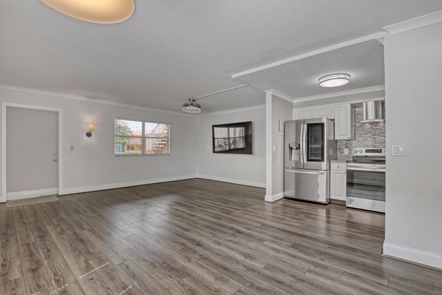 611 SAXONY M Park, Delray Beach, FL 33446