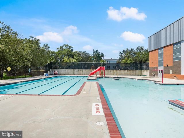 1648 KRAMER ST NE, Washington, DC 20002