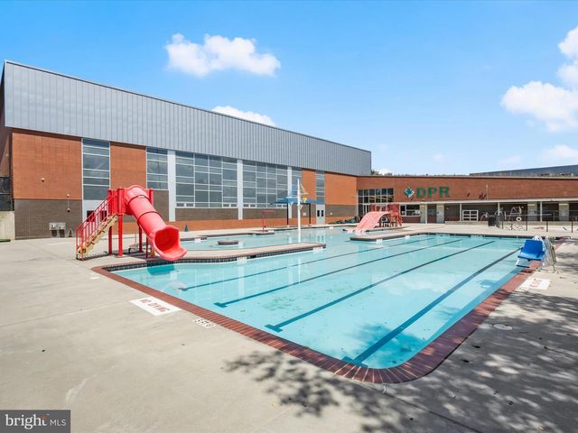 1648 KRAMER ST NE, Washington, DC 20002