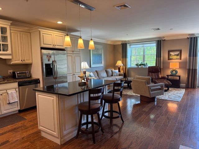 89 Lewis Bay Rd 207, Barnstable, MA 02601