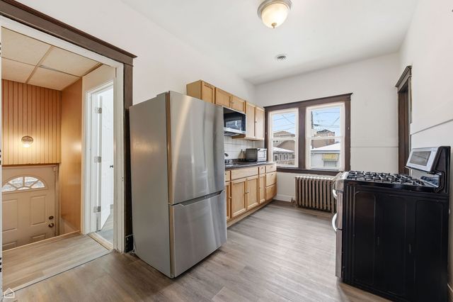 2222 S 58th Court, Cicero, IL 60804