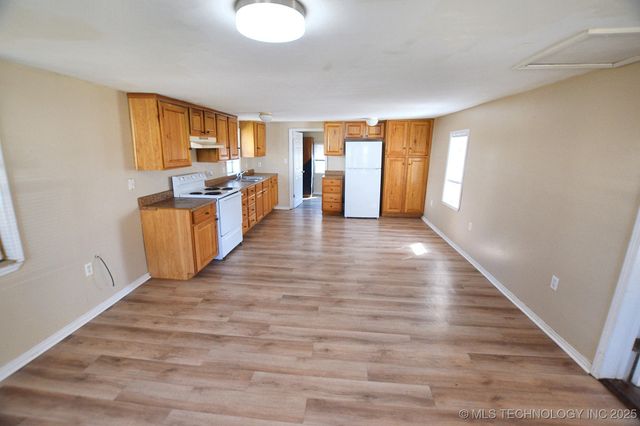 215 S Maple Avenue, Tahlequah, OK 74464
