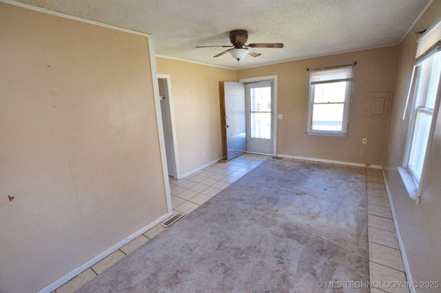 215 S Maple Avenue, Tahlequah, OK 74464