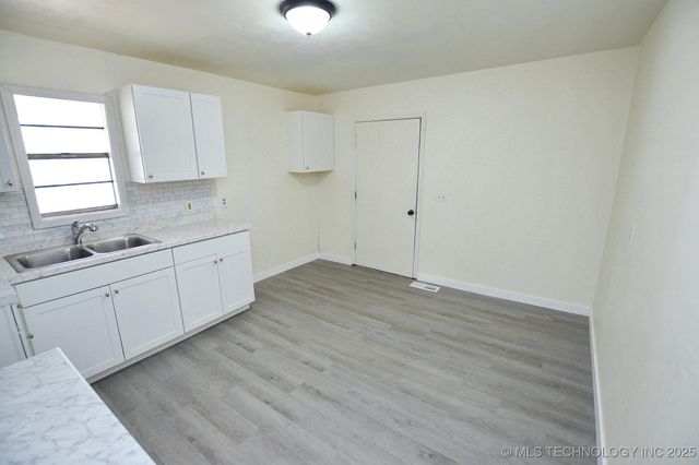 215 S Maple Avenue, Tahlequah, OK 74464