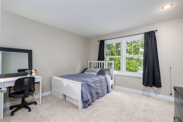 7135 Loma Linda Drive, Rockford, MI 49341