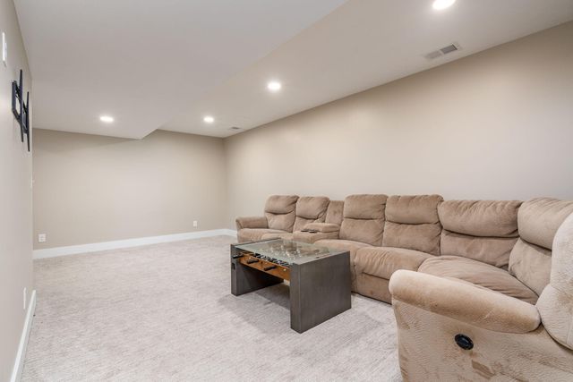 7135 Loma Linda Drive, Rockford, MI 49341