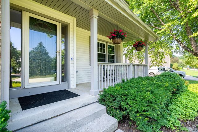 7135 Loma Linda Drive, Rockford, MI 49341