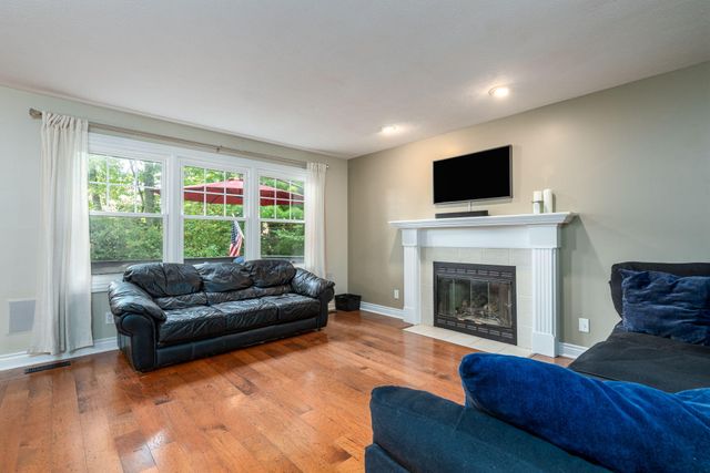 7135 Loma Linda Drive, Rockford, MI 49341