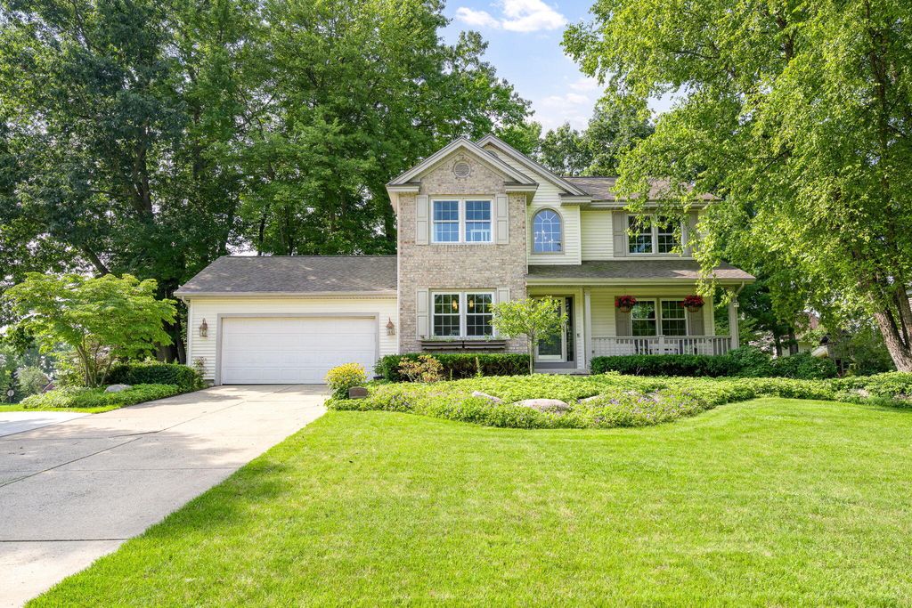 7135 Loma Linda Drive, Rockford, MI 49341
