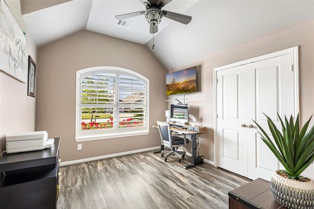 2819 Arbor Edge Crossing, La Marque, TX 77568