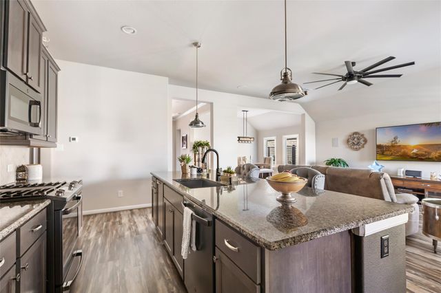 2819 Arbor Edge Crossing, La Marque, TX 77568