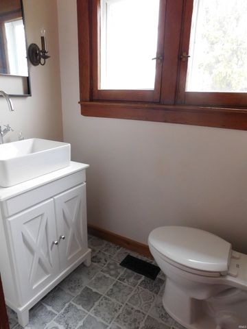 3006 W Jackson Street, Muncie, IN 47304