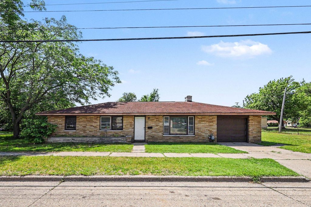 1635 Roberts Street, Muskegon City, MI 49442