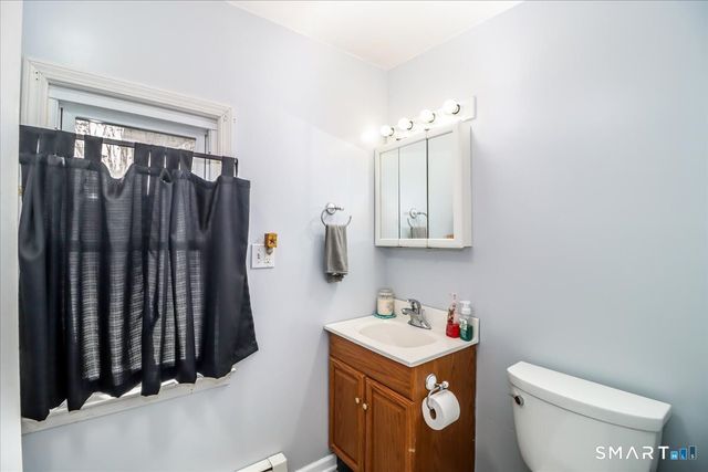 2 Reeds Lane, Stratford, CT 06614