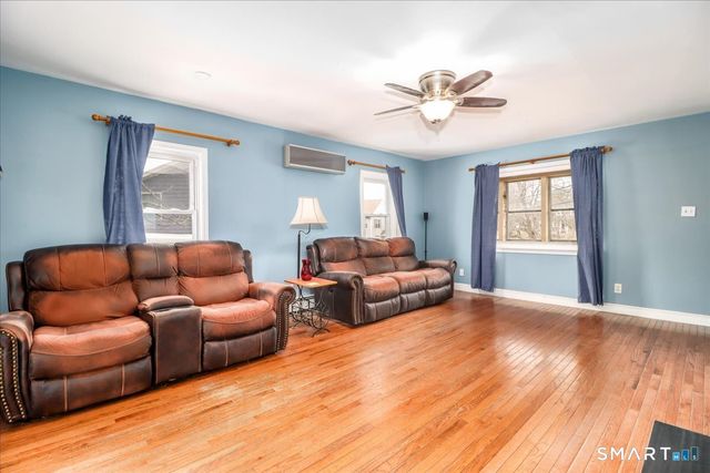 2 Reeds Lane, Stratford, CT 06614