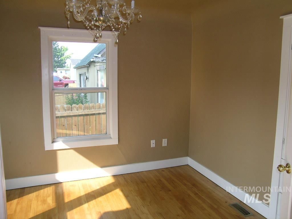 415 20th Ave N, Nampa, ID 83686 photo 3