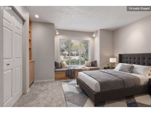 1912 SUNBURST Ter, West Linn, OR 97068