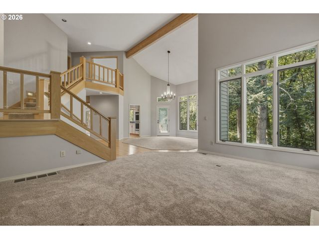 1912 SUNBURST Ter, West Linn, OR 97068