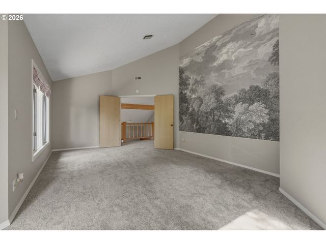 1912 SUNBURST Ter, West Linn, OR 97068