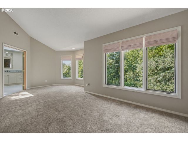1912 SUNBURST Ter, West Linn, OR 97068