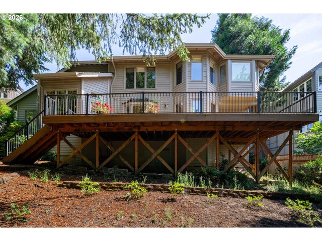 1912 SUNBURST Ter, West Linn, OR 97068