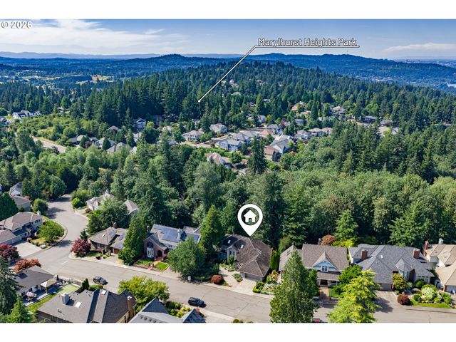 1912 SUNBURST Ter, West Linn, OR 97068