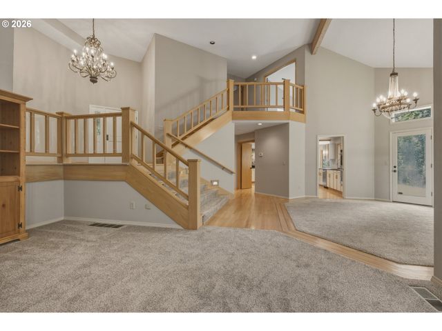 1912 SUNBURST Ter, West Linn, OR 97068