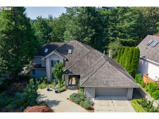 1912 SUNBURST Ter, West Linn, OR 97068
