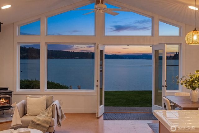 2815 Moorelands Drive NW, Gig Harbor, WA 98335