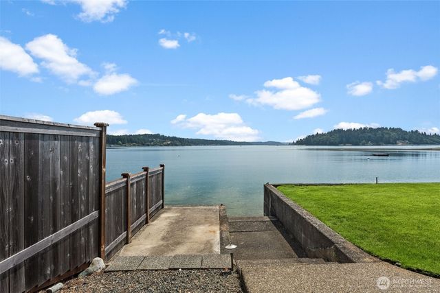 2815 Moorelands Drive NW, Gig Harbor, WA 98335
