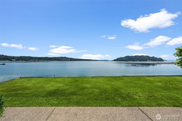 2815 Moorelands Drive NW, Gig Harbor, WA 98335